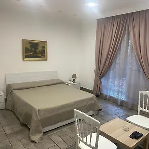 https://hotel-villa-la-colombaia-portici.hotels-amalfi.com